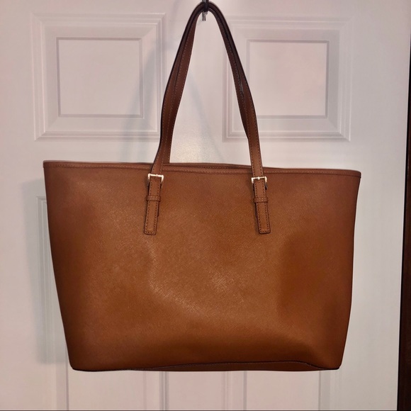 Michael Kors Jet Set Medium Tote - Picture 2 of 6